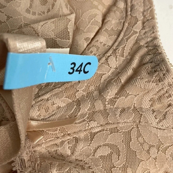 BALI Smoothing White Lace Bra - Picture 4 of 5